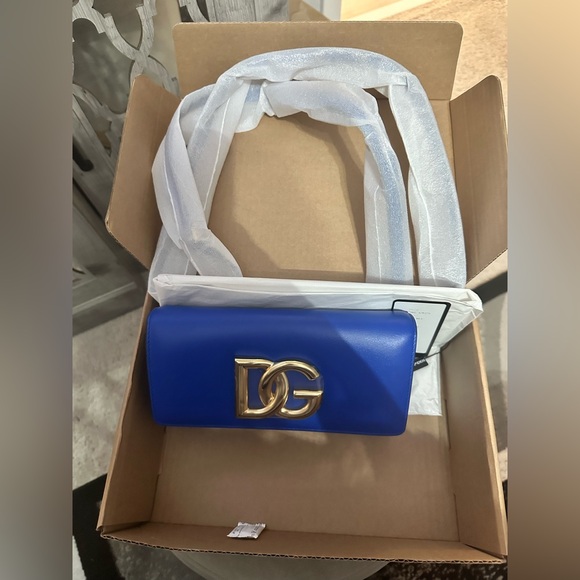 Dolce&Gabbana DG Millennials Small Crossbody Bag - Picture 2 of 6